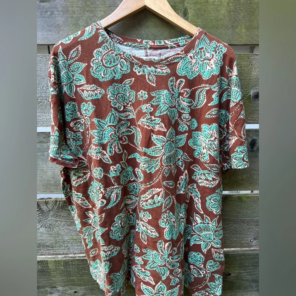 Free People We the Free Nina Floral Printed‎ Tee Brown Green
